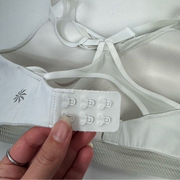 Athleta Padded Wireless White Sports Bra Workout Running Supportive - Picture 3 of 4